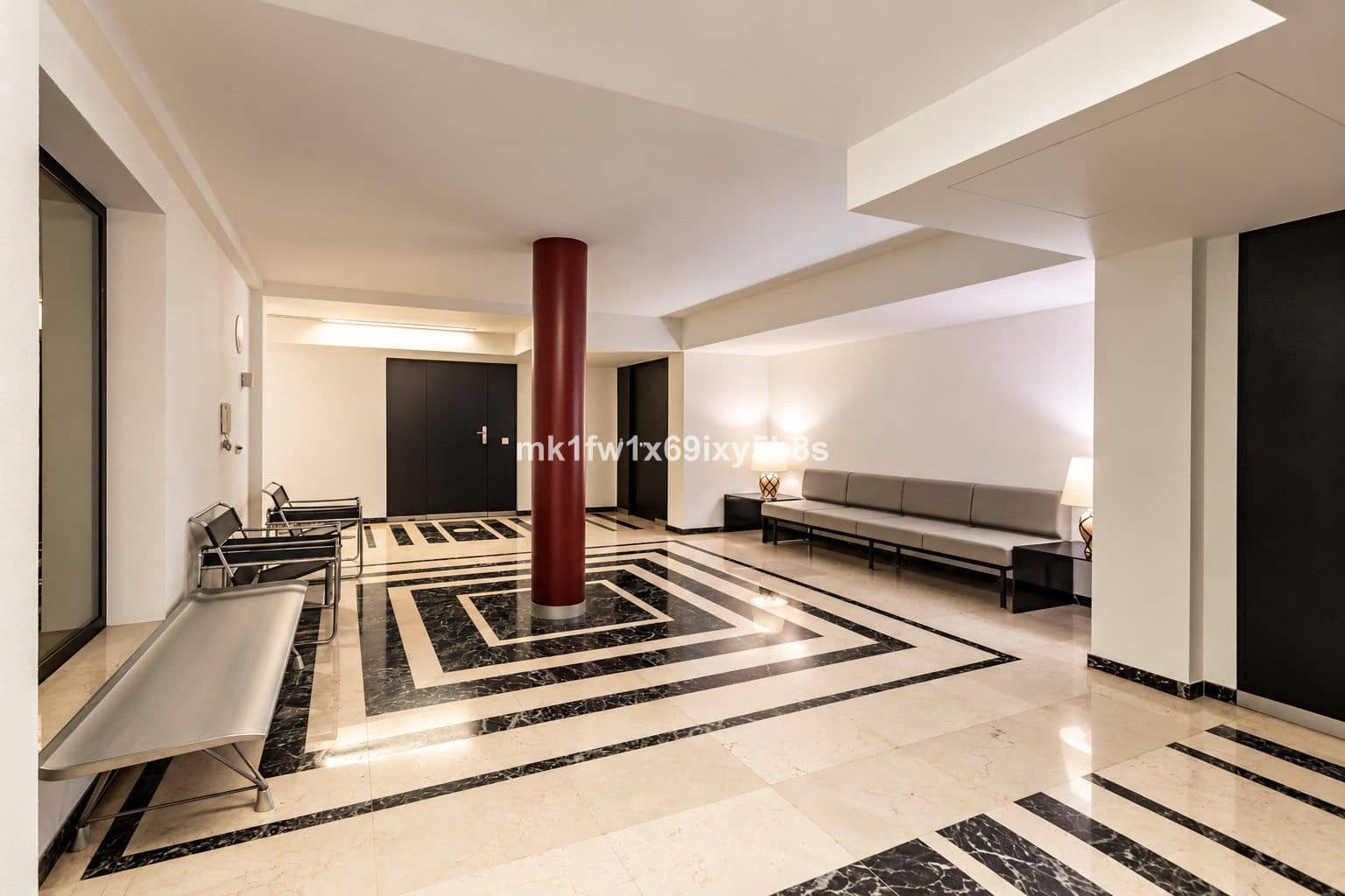 Oficina en Marbella en venta - 850.000 € (Ref: 10153443)