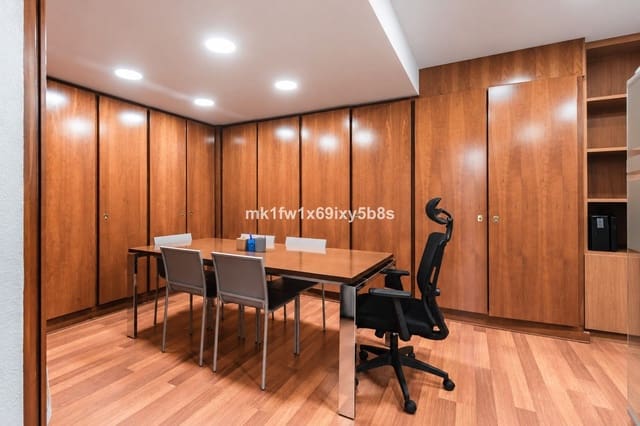 Kontor til salgs i Marbella - € 850 000 (Ref: 10153443)