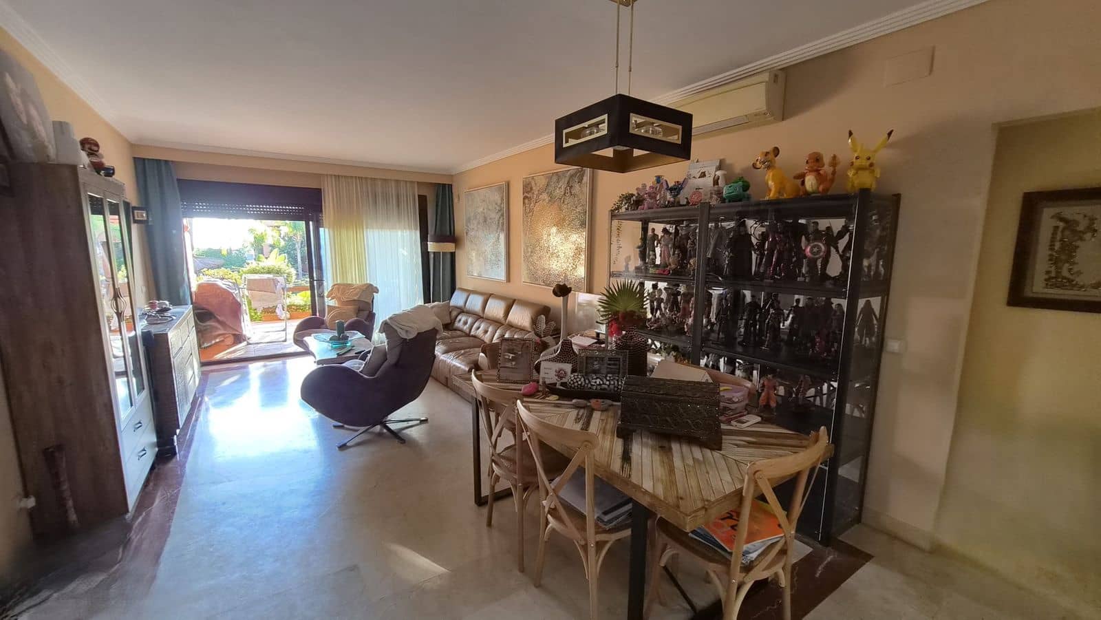 2 soverom Leilighet til salgs i Buenas Noches med svømmebasseng garasje - € 349 900 (Ref: 10153444)