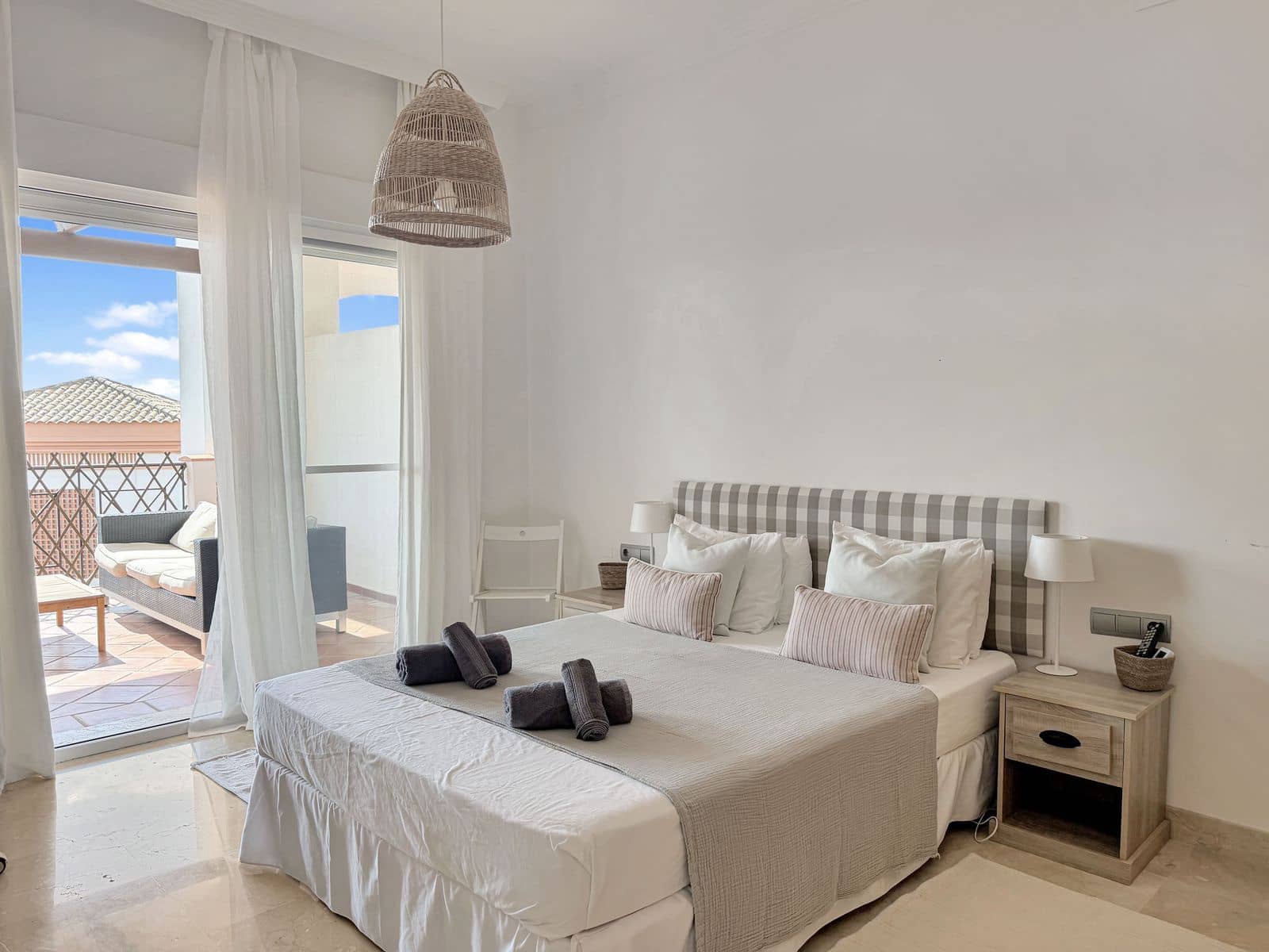 2 sypialnia Apartament na sprzedaż w La Alcaidesa z garażem - 325 000 € (Ref: 10153449)