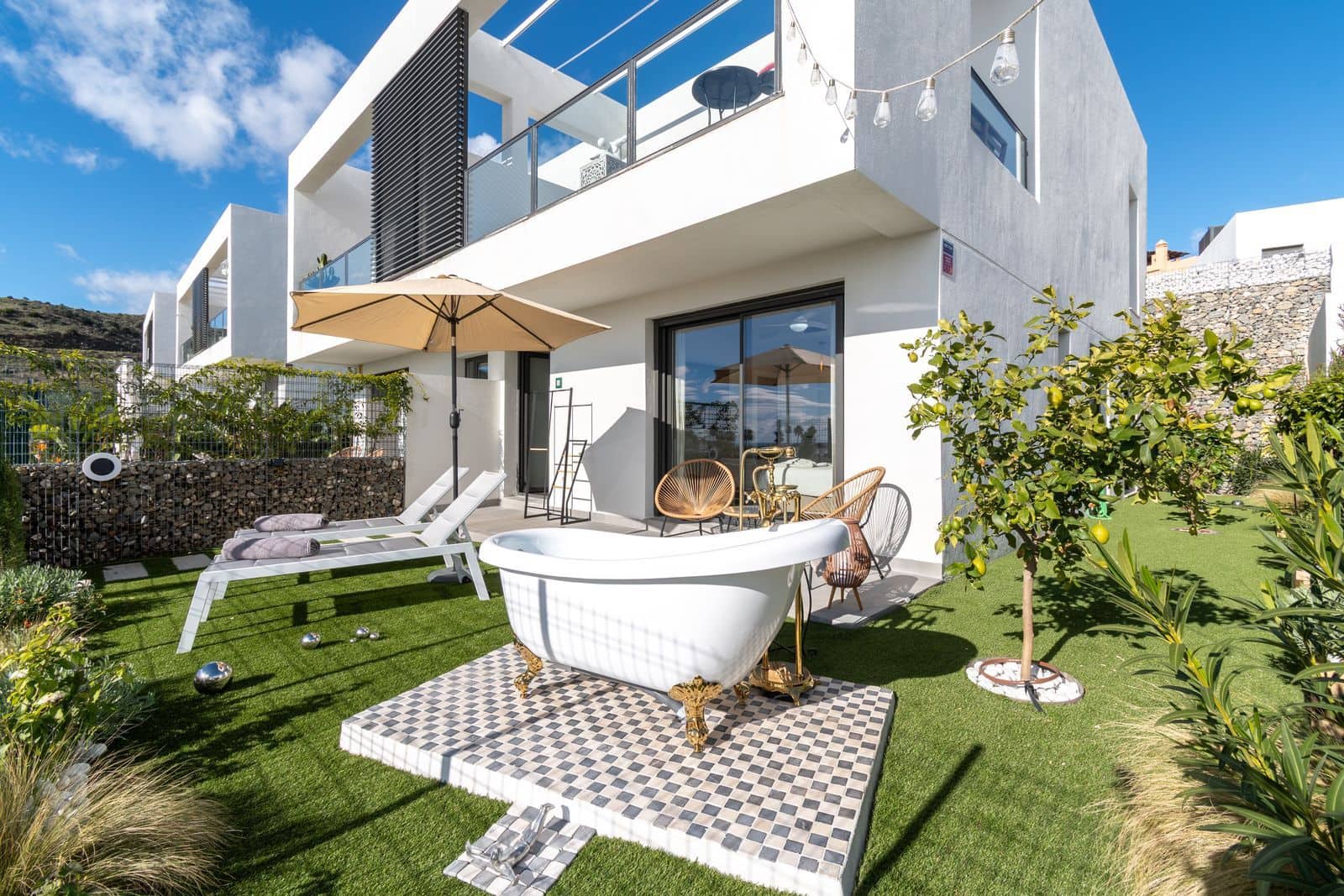 3 camera da letto Villetta Bifamiliare in vendita in Riviera del Sol con piscina garage - 795.000 € (Rif: 10153450)