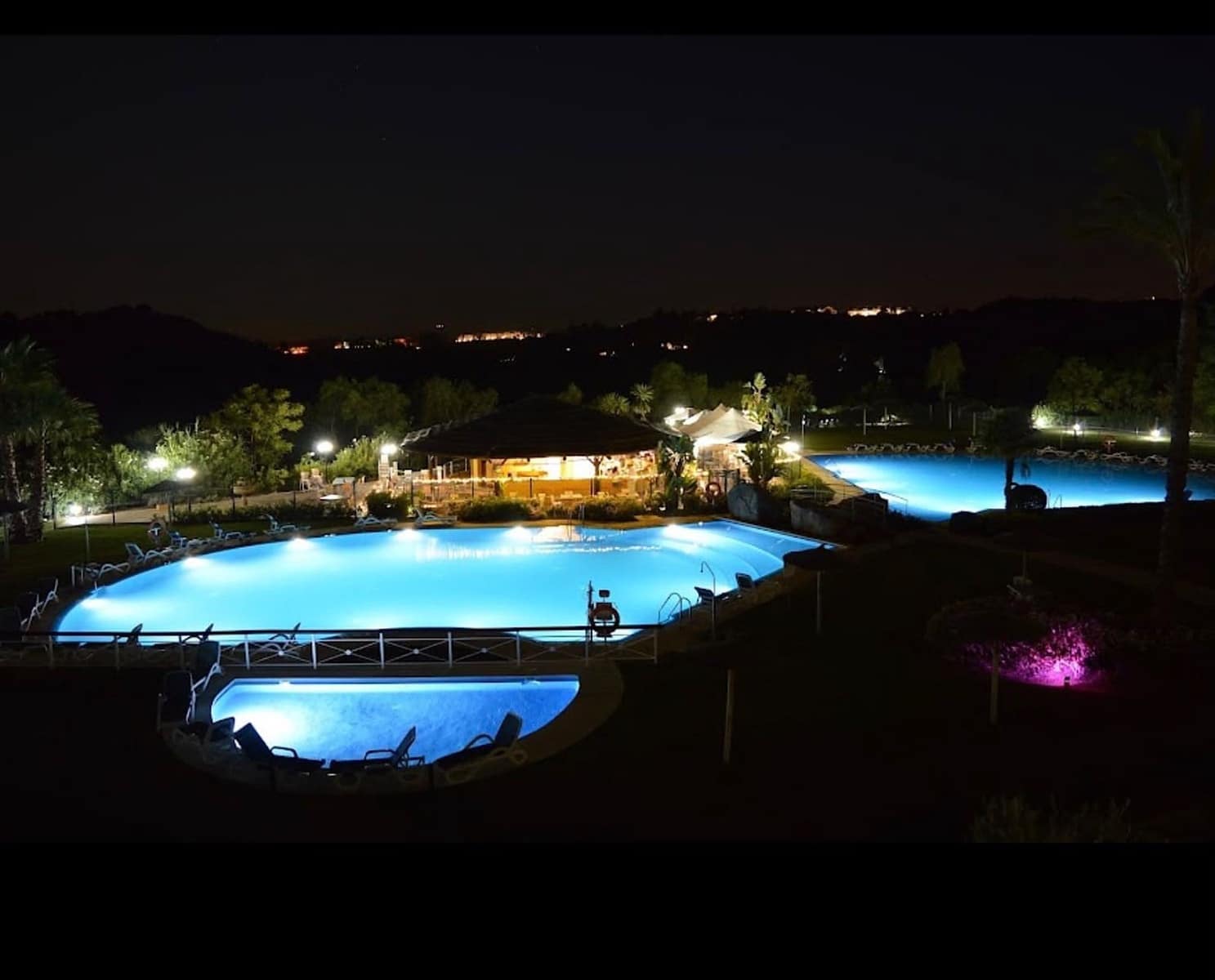 1 sypialnia Apartament na sprzedaż w Estepona z basenem garażem - 286 000 € (Ref: 10153452)