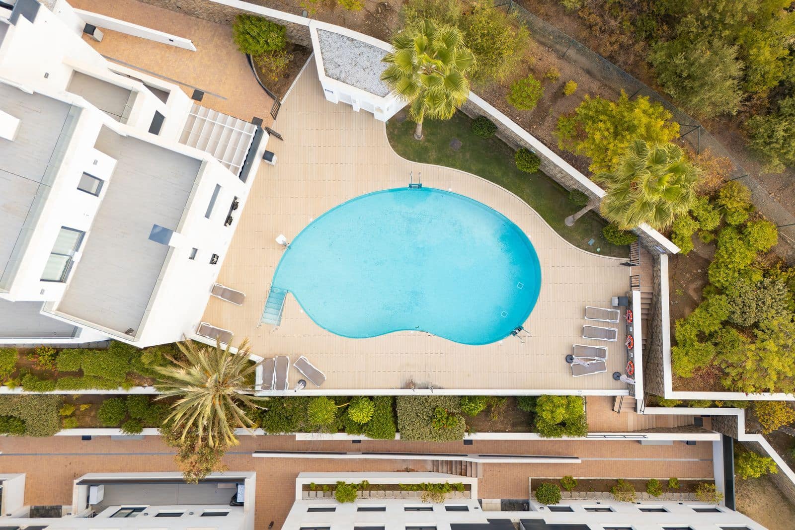 2 soveværelse Lejlighed til salg i Marbella med swimmingpool garage - € 595.000 (Ref: 10153455)
