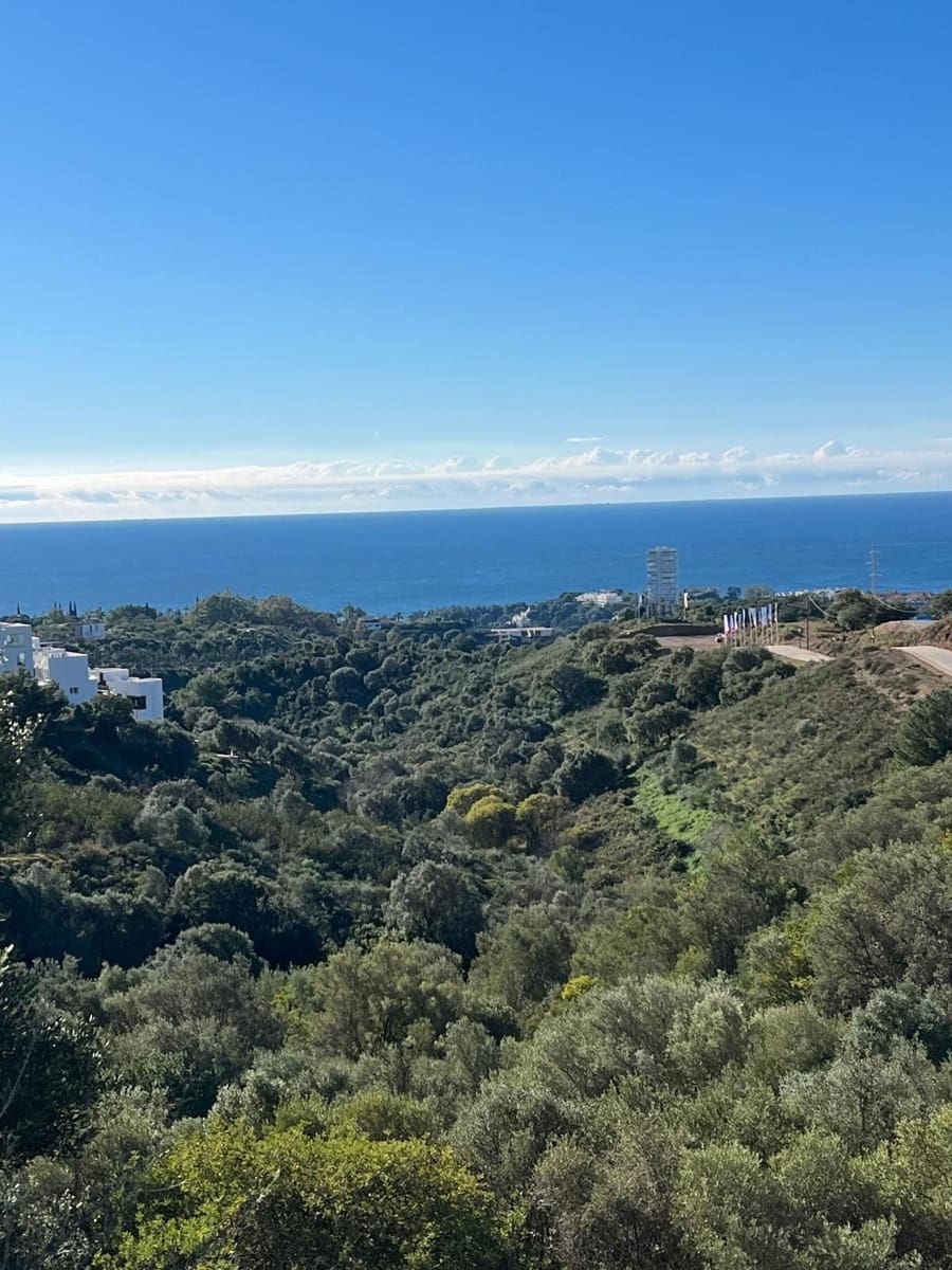 Działka budowlana na sprzedaż w Los Monteros - 1 950 000 € (Ref: 10153457)