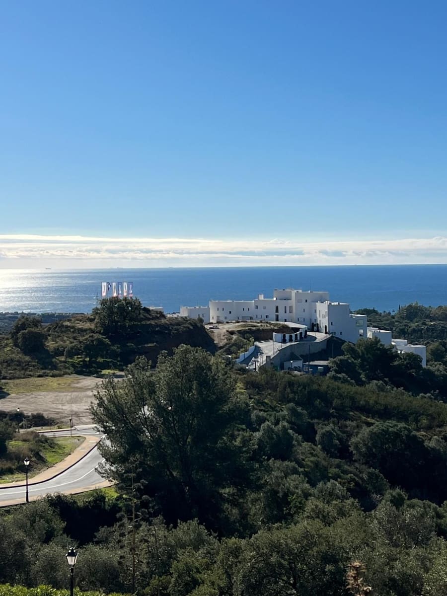 Działka budowlana na sprzedaż w Los Monteros - 1 950 000 € (Ref: 10153458)