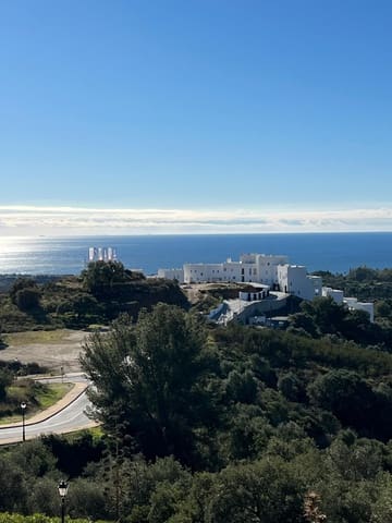 Działka budowlana na sprzedaż w Los Monteros, Marbella - 1 950 000 € (Ref: 10153458)