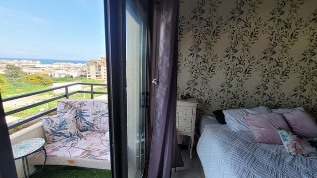 Apartamento de 3 habitaciones en Manilva en venta con piscina garaje - 299.000 € (Ref: 10153459)