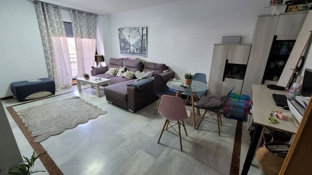 Apartamento de 3 habitaciones en Manilva en venta con piscina garaje - 299.000 € (Ref: 10153459)
