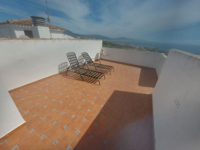 2 chambre Penthouse à vendre à La Duquesa / Puerto de la Duquesa, Manilva avec piscine - 299 000 € (Ref: 10153460)