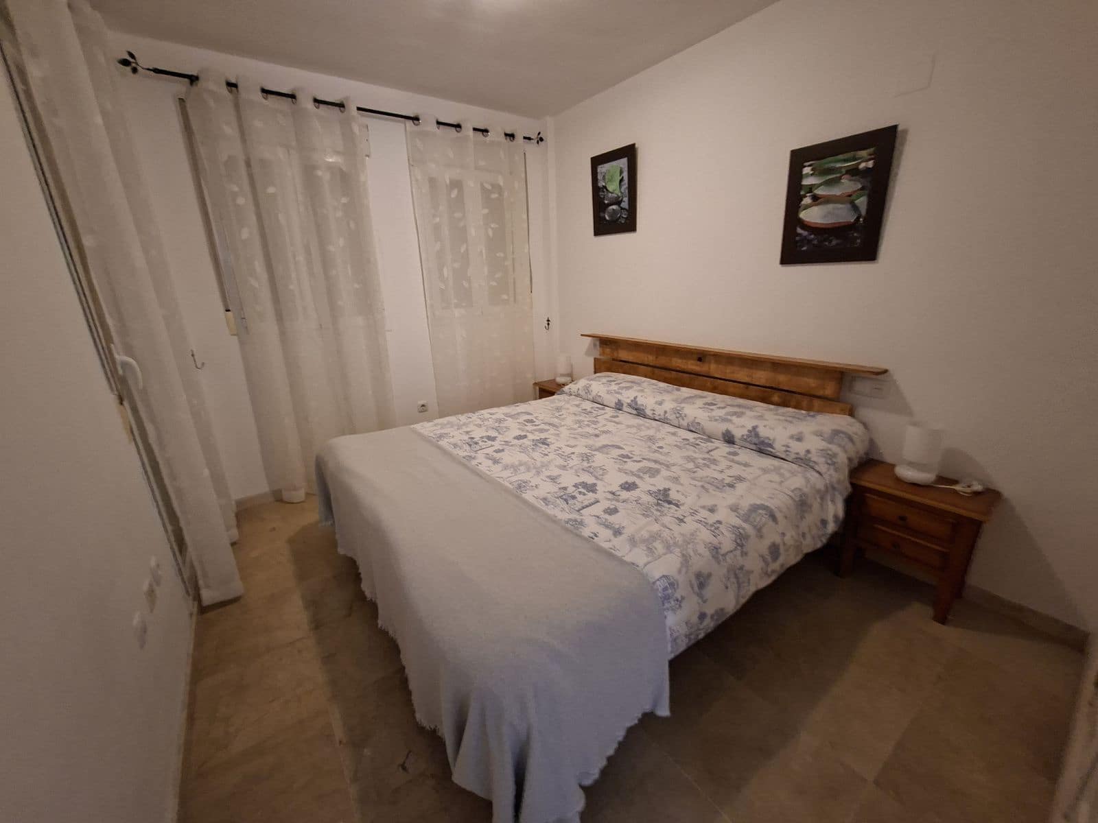 2 sypialnia Penthouse na sprzedaż w La Duquesa / Puerto de la Duquesa z basenem - 299 000 € (Ref: 10153460)