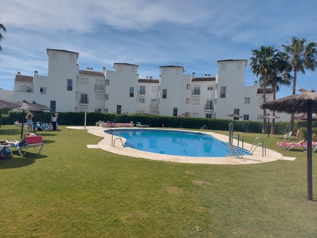 2 chambre Penthouse à vendre à La Duquesa / Puerto de la Duquesa, Manilva avec piscine - 299 000 € (Ref: 10153460)