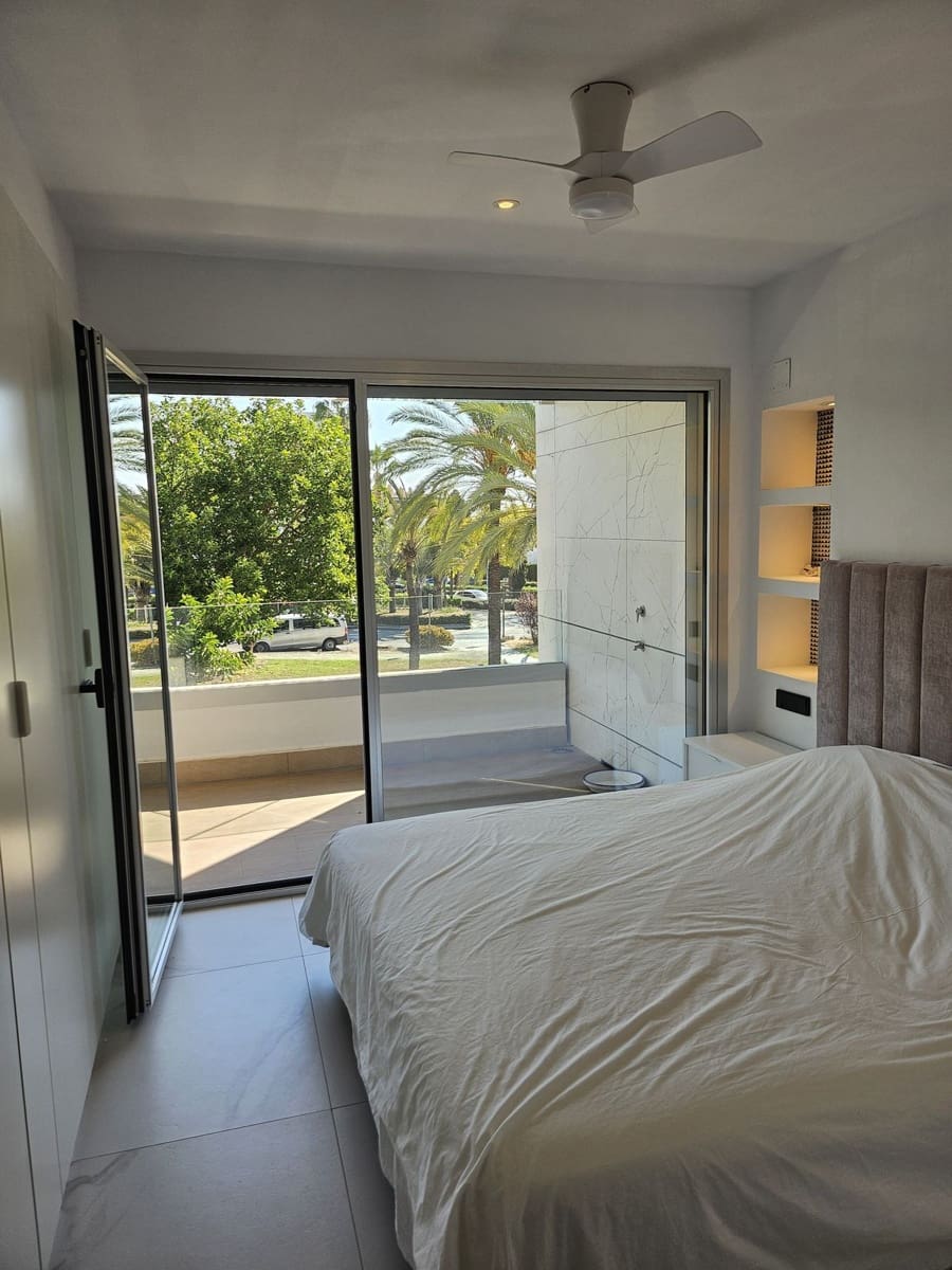 3 bedroom Apartment for sale in San Pedro de Alcantara with pool garage - € 999,999 (Ref: 10153461)