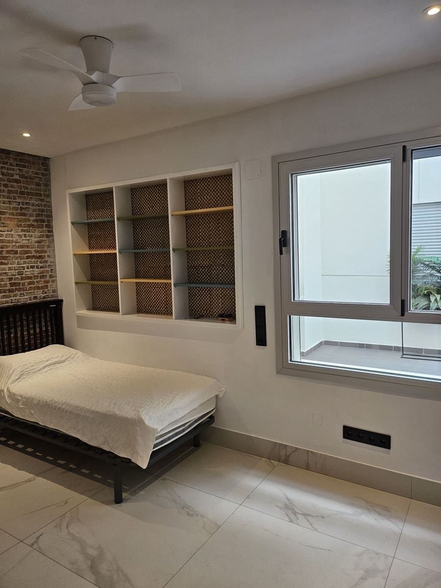 3 bedroom Apartment for sale in San Pedro de Alcantara with pool garage - € 999,999 (Ref: 10153461)