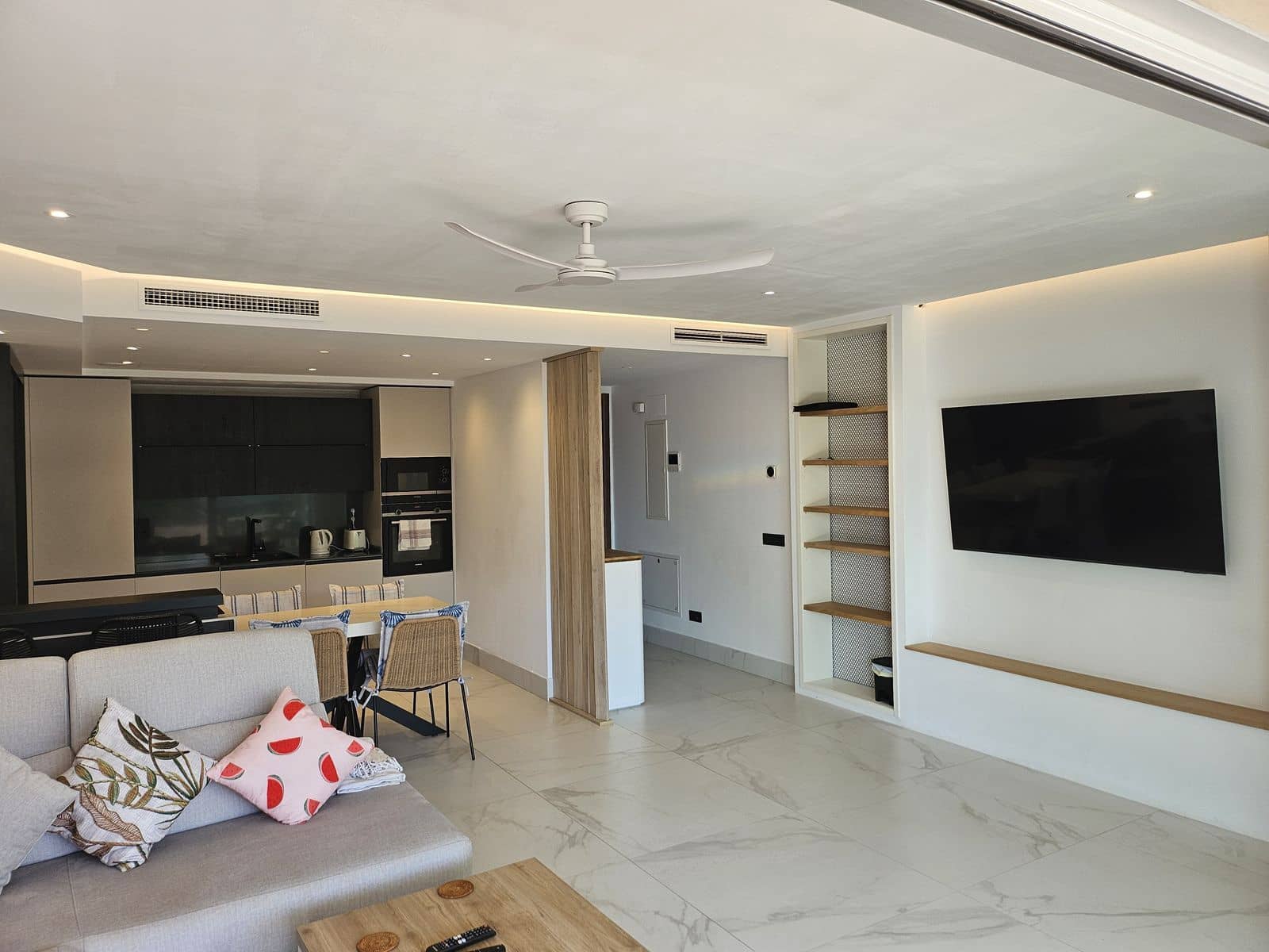 3 bedroom Apartment for sale in San Pedro de Alcantara with pool garage - € 999,999 (Ref: 10153461)