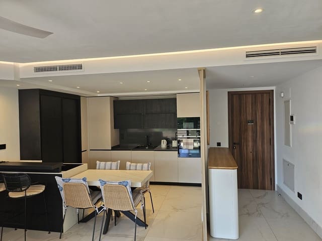 Apartamento de 3 habitaciones en San Pedro de Alcantara, Marbella en venta con piscina garaje - 999.999 € (Ref: 10153461)