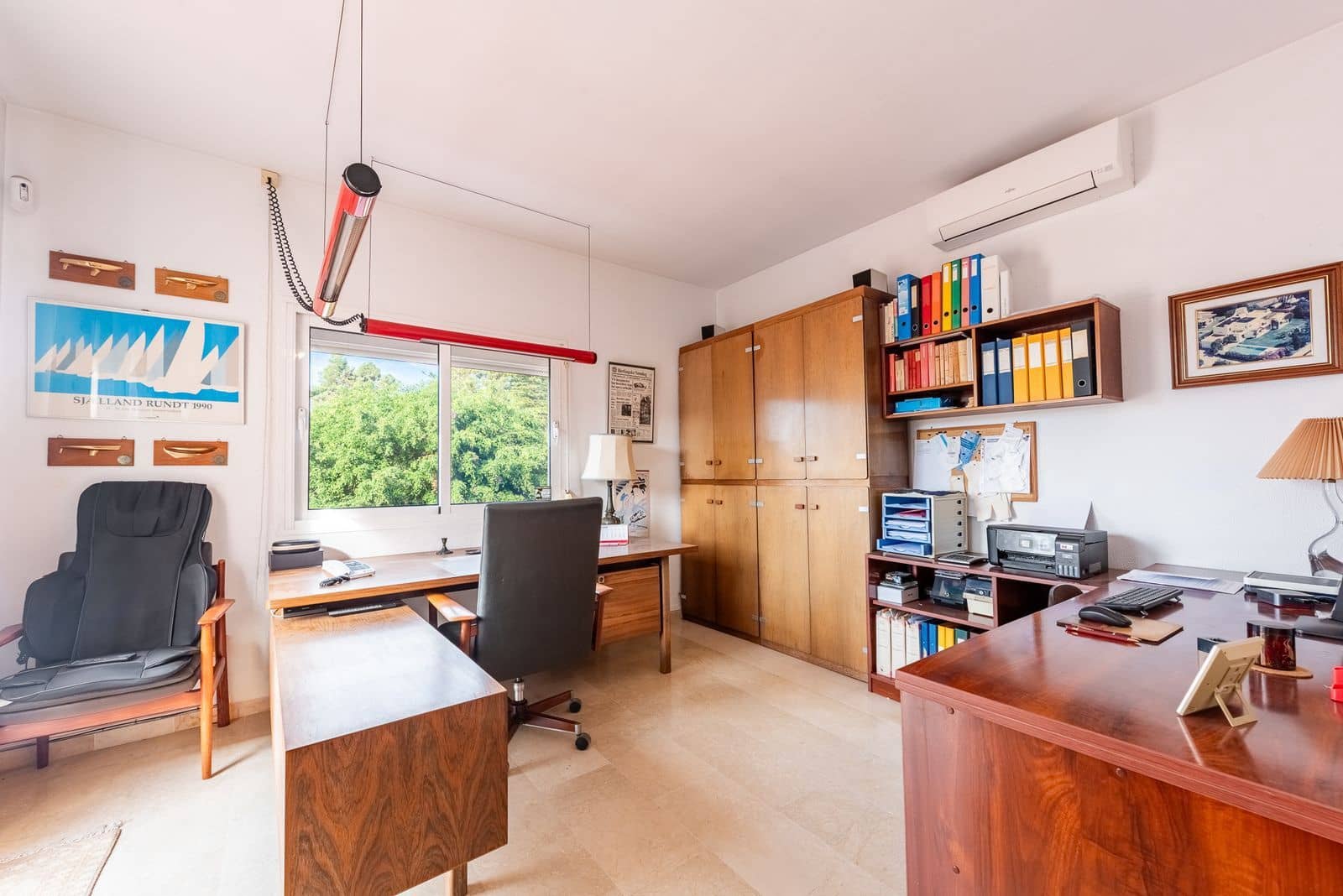 4 bedroom Villa for sale in El Paraiso with pool garage - € 1,735,000 (Ref: 10153464)