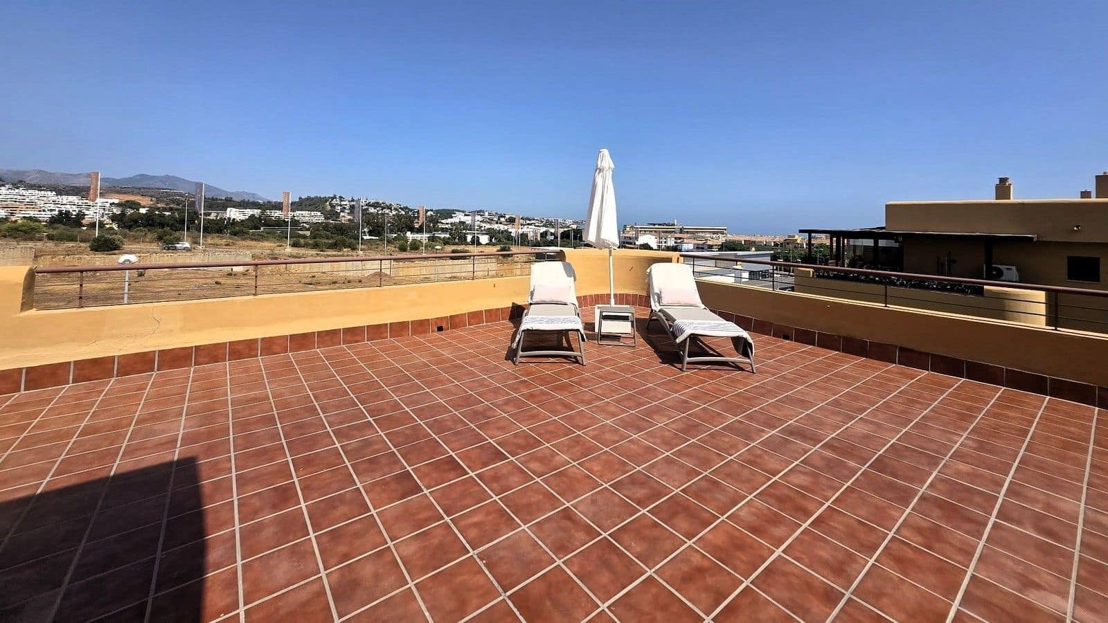 2 Zimmer Penthouse zu verkaufen in La Cala de Mijas mit Pool Garage - 499.000 € (Ref: 10153469)
