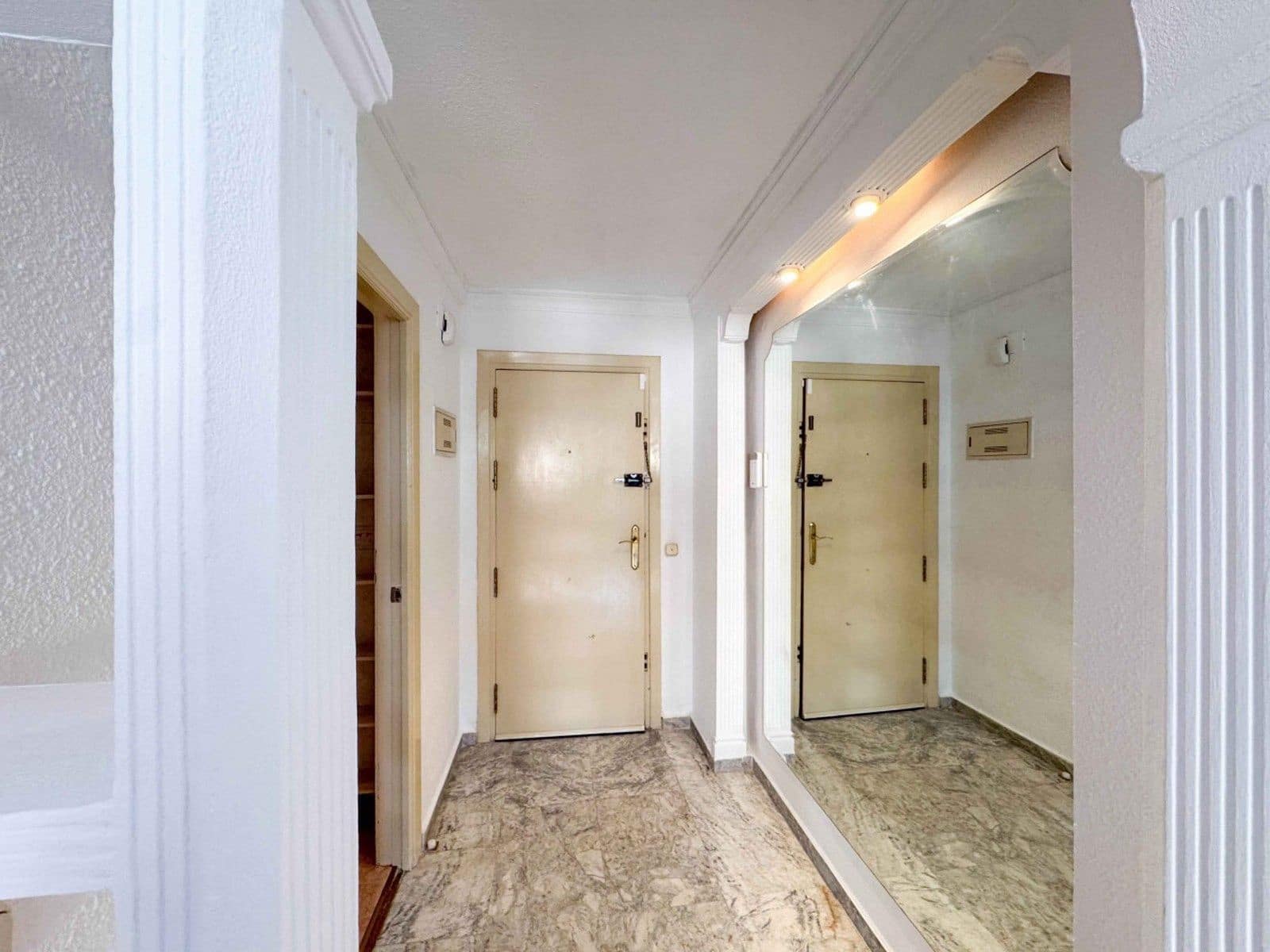 3 chambre Appartement à vendre à Marbella avec piscine - 560 000 € (Ref: 10153470)