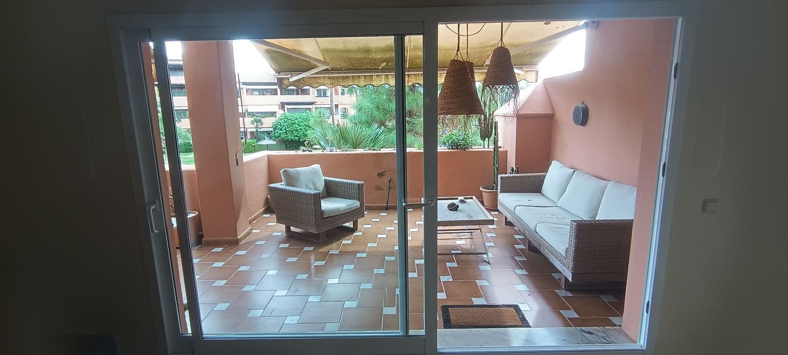 2 sovrum Lägenhet till salu i Guadalmina med pool garage - 630 000 € (Ref: 10153471)