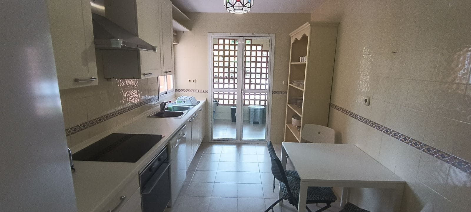 2 sovrum Lägenhet till salu i Guadalmina med pool garage - 630 000 € (Ref: 10153471)