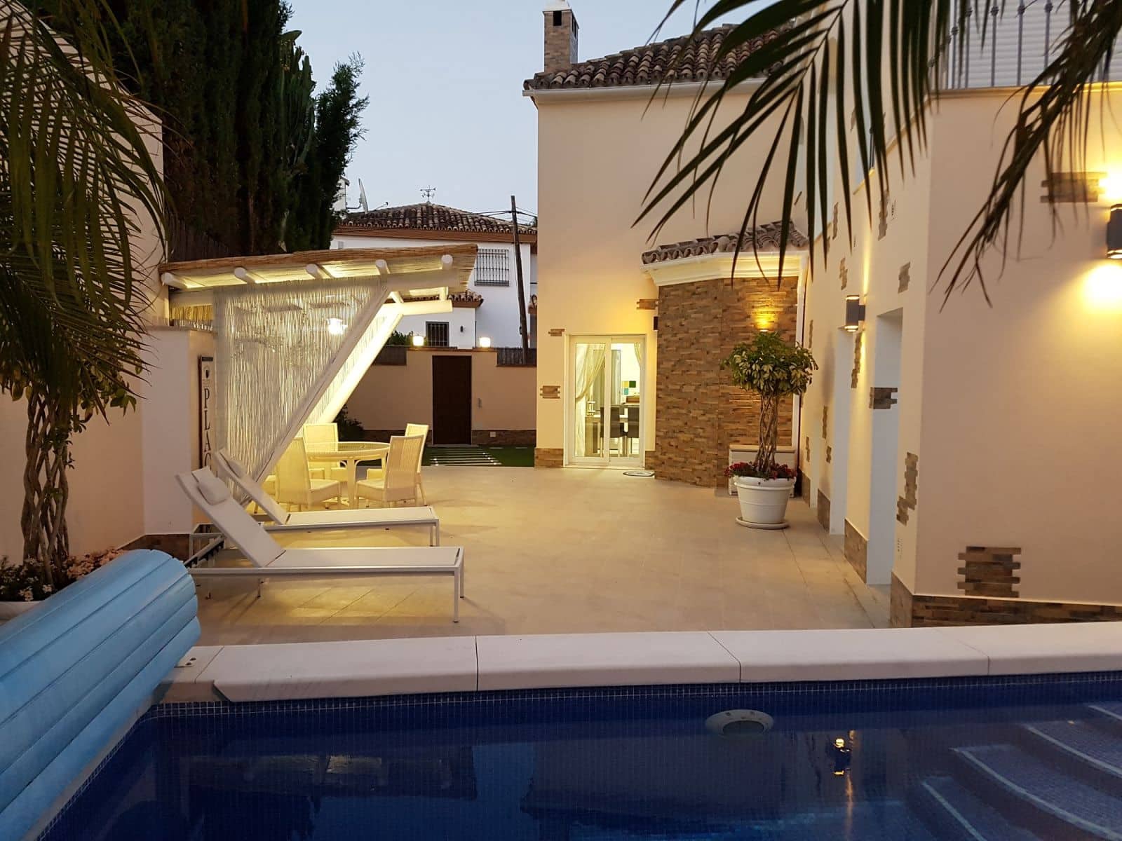 4 bedroom Villa for sale in San Pedro de Alcantara with pool - € 1,500,000 (Ref: 10153473)
