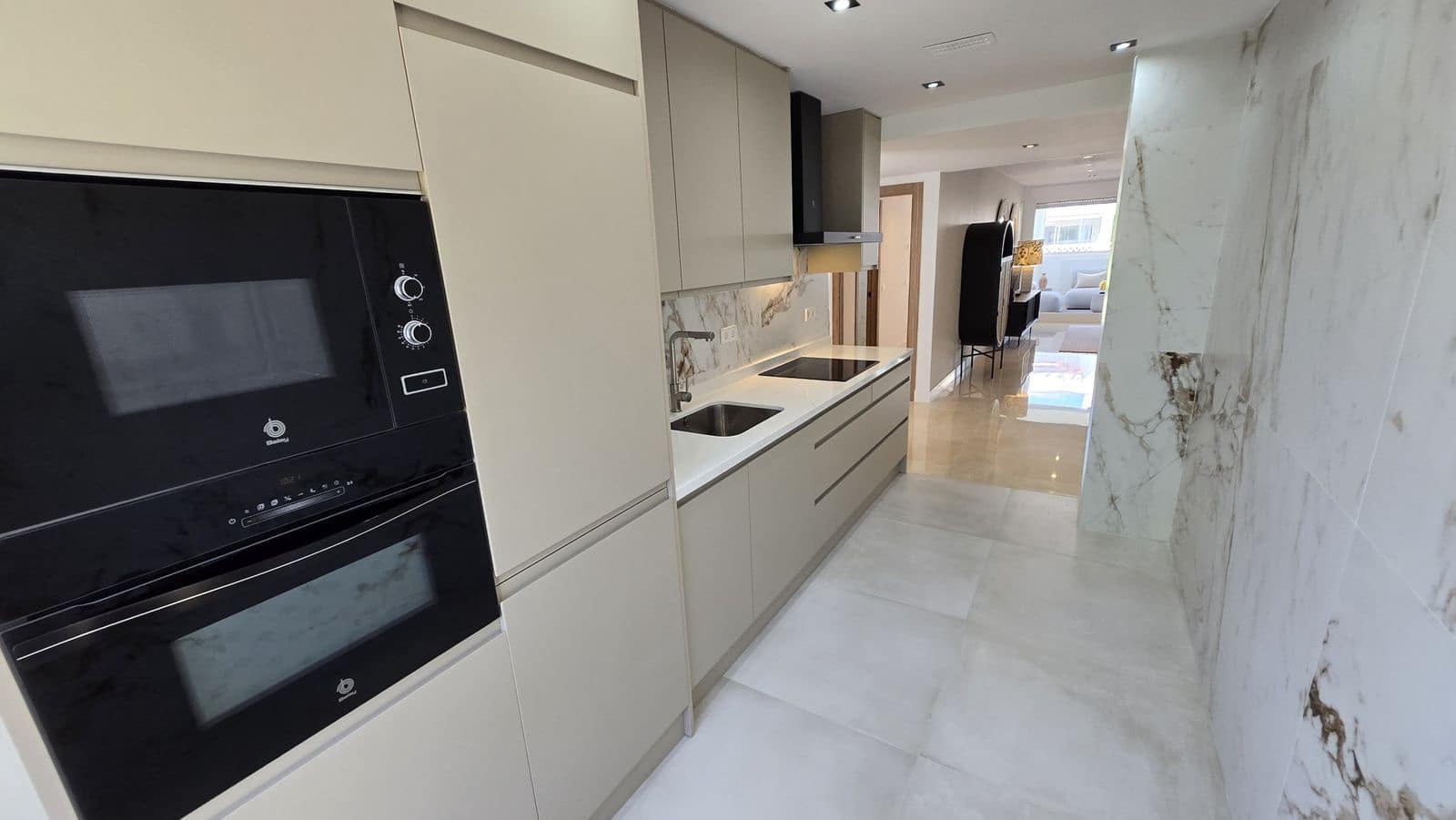 2 bedroom Apartment for sale in Golden Mile with pool - € 1,285,000 (Ref: 10153476)