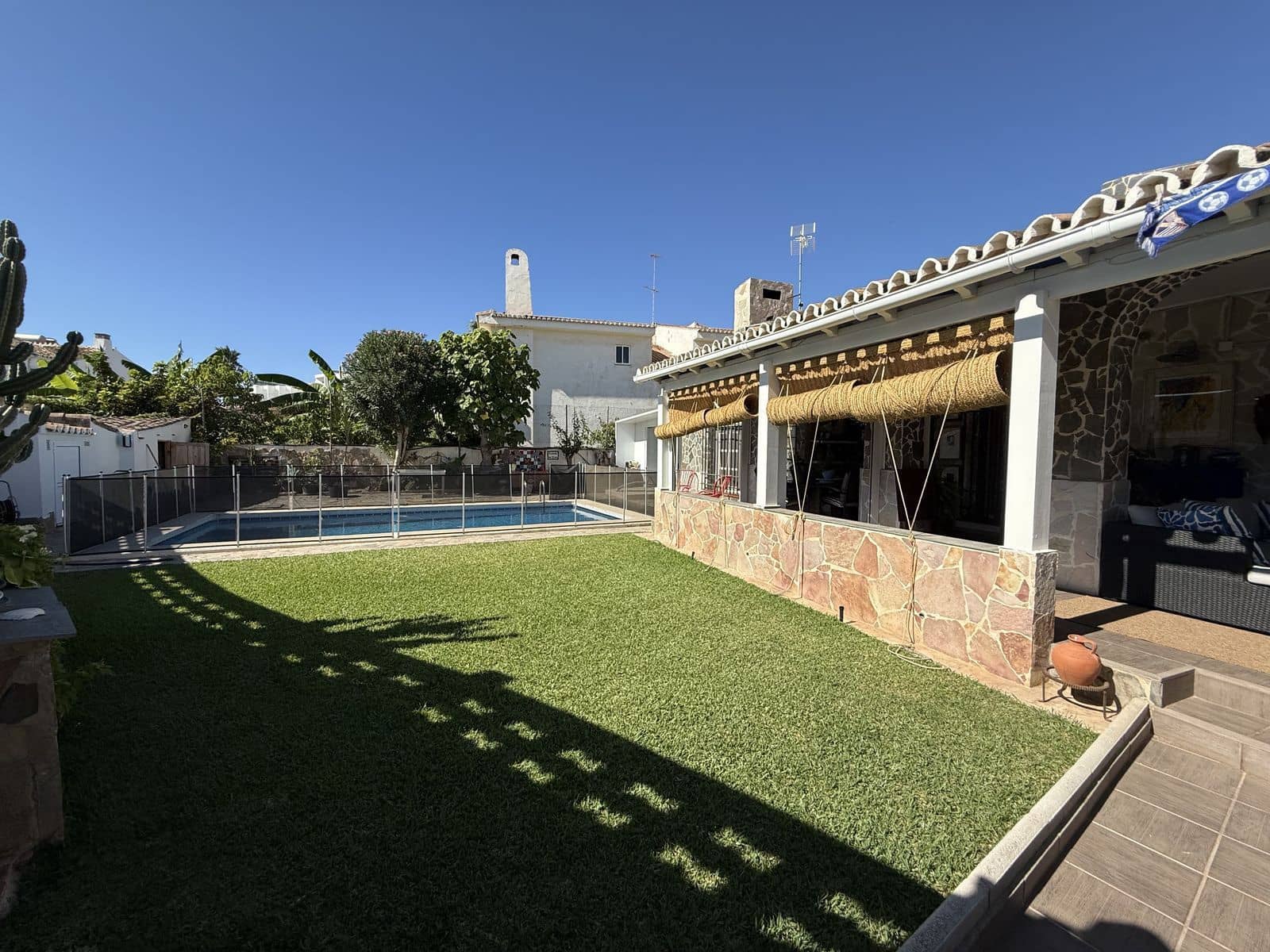 3 soverom Villa til salgs i Torremolinos med svømmebasseng garasje - € 1 499 000 (Ref: 10153479)