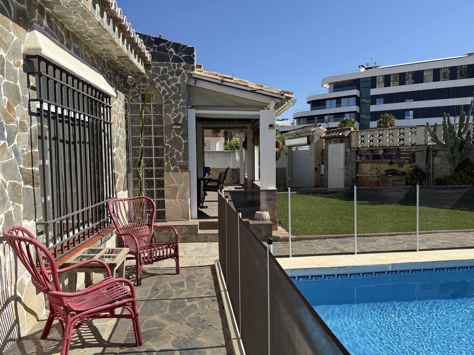 3 soverom Villa til salgs i Torremolinos med svømmebasseng garasje - € 1 499 000 (Ref: 10153479)