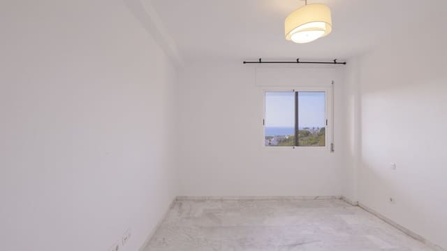 2 sovrum Lägenhet till salu i La Reserva, Marbella med garage - 359 000 € (Ref: 10153491)