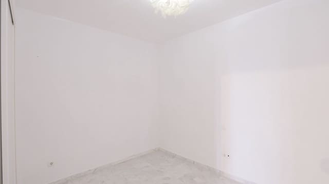 2 sovrum Lägenhet till salu i La Reserva, Marbella med garage - 359 000 € (Ref: 10153491)