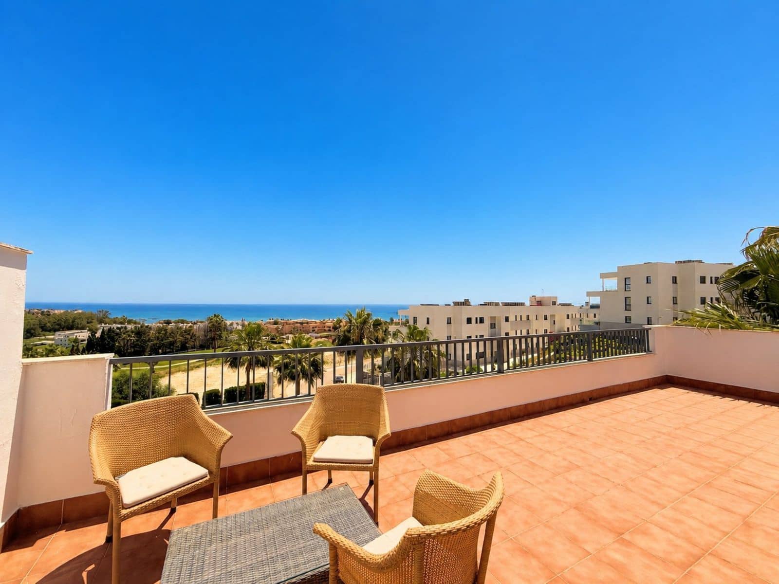 2 soveværelse Lejlighed til salg i Casares med swimmingpool garage - € 380.000 (Ref: 10153492)