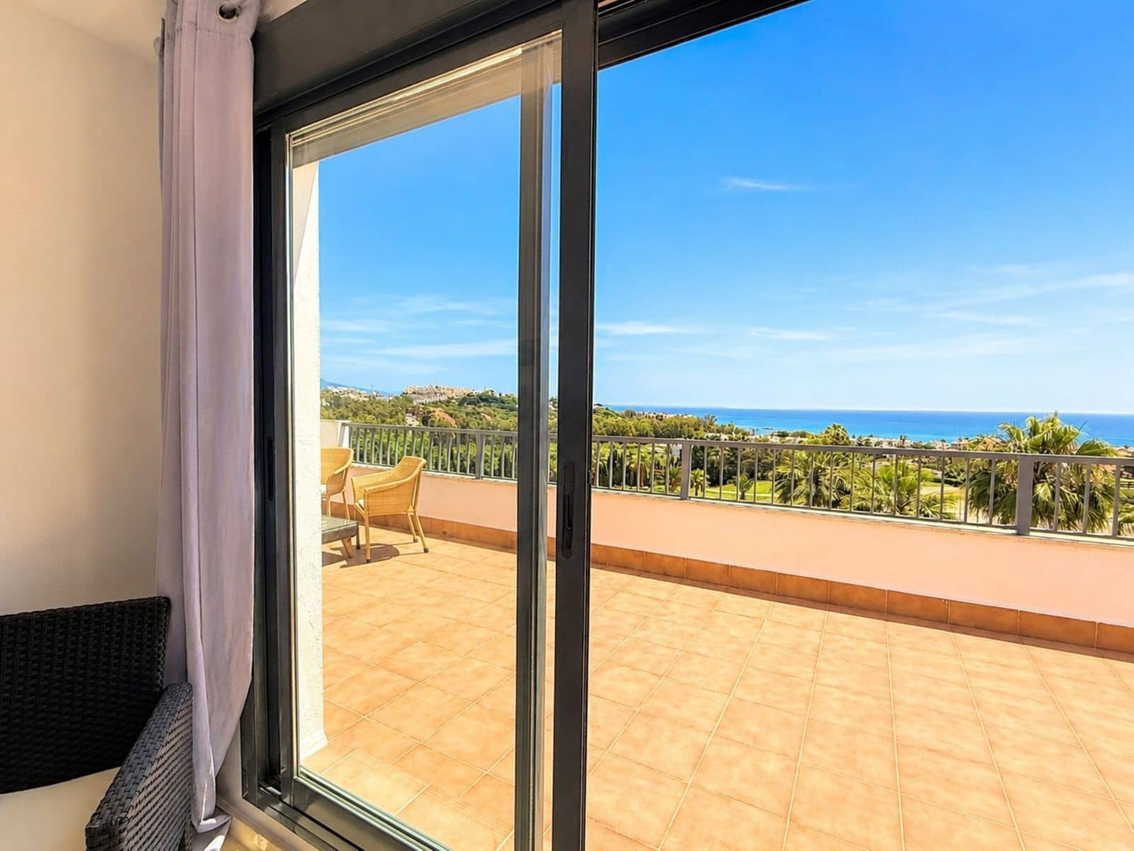 2 soveværelse Lejlighed til salg i Casares med swimmingpool garage - € 380.000 (Ref: 10153492)