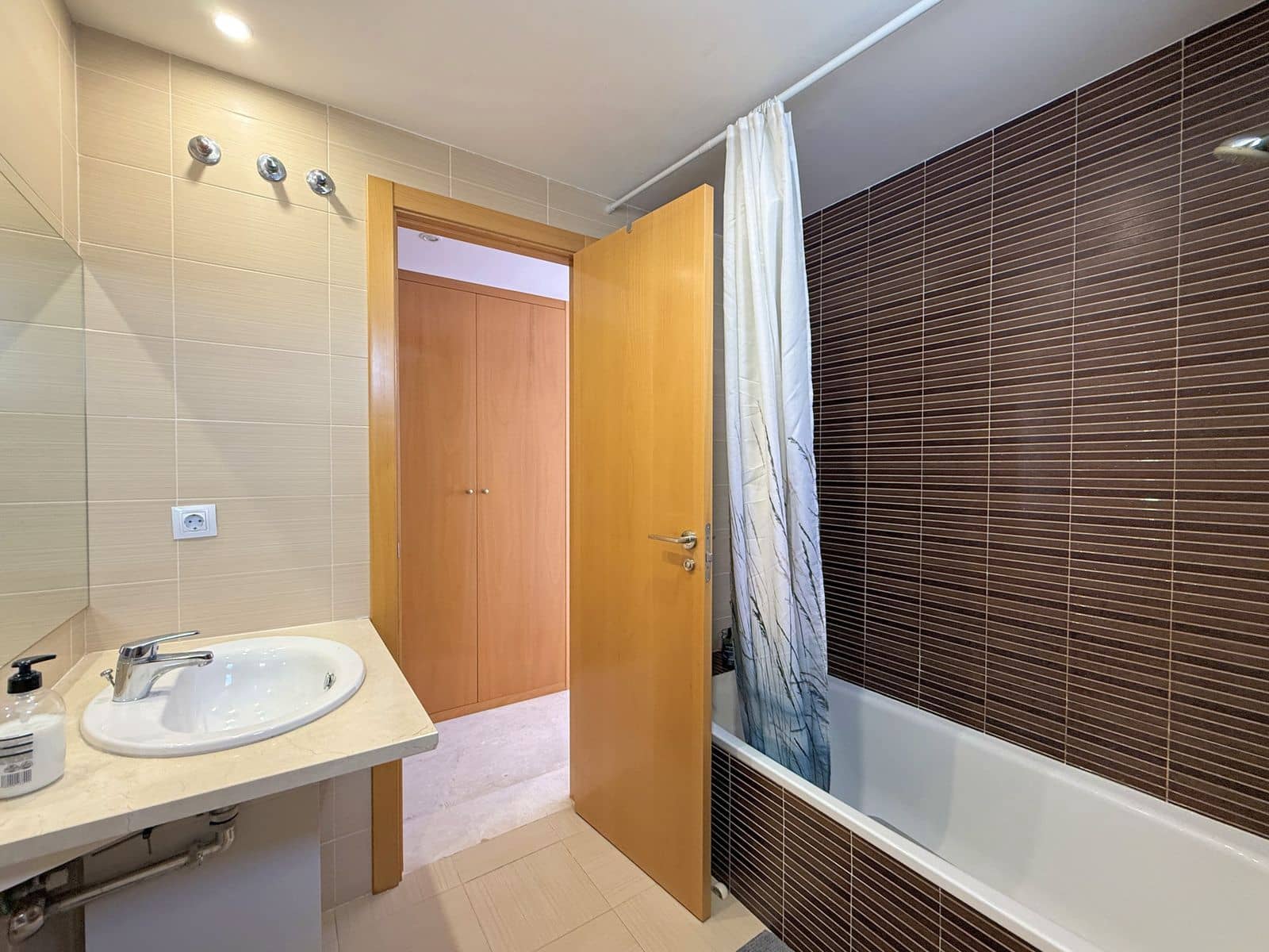 2 soveværelse Lejlighed til salg i Casares med swimmingpool garage - € 380.000 (Ref: 10153492)