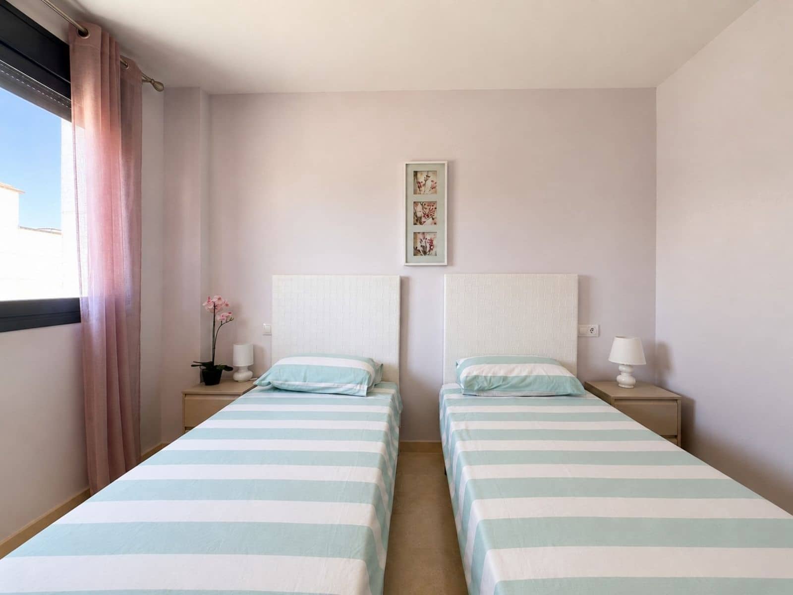 2 soveværelse Lejlighed til salg i Casares med swimmingpool garage - € 380.000 (Ref: 10153492)