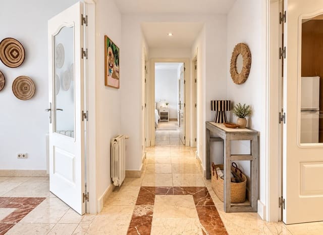 3 chambre Appartement à vendre à Los Flamingos, Benahavís avec piscine garage - 790 000 € (Ref: 10153493)