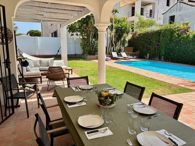 3 soveværelse Villa til salg i El Paraiso, Estepona med swimmingpool garage - € 1.350.000 (Ref: 10153495)