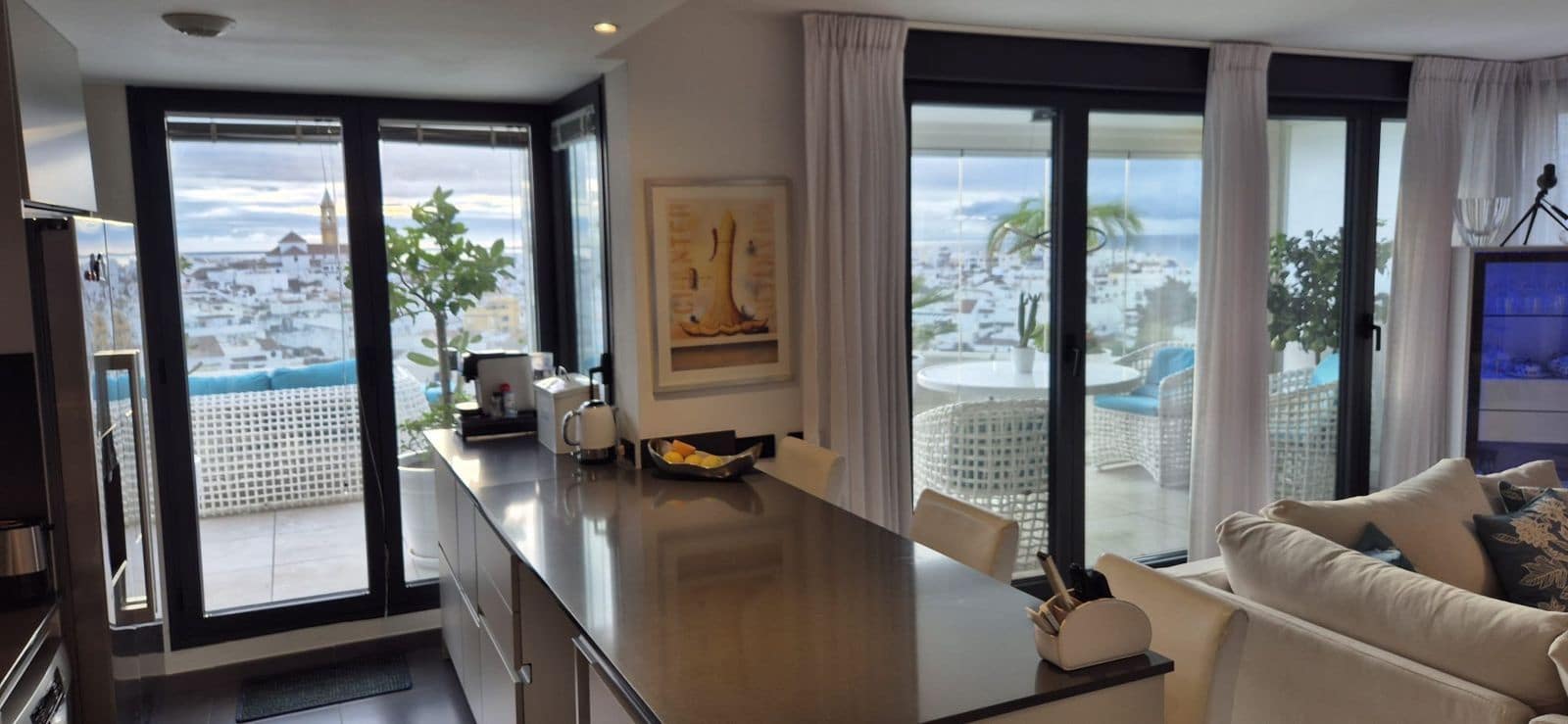 3 slaapkamer Penthouse te koop in Estepona met garage - € 1.350.000 (Ref: 10153499)