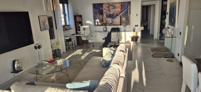 3 slaapkamer Penthouse te koop in Estepona met garage - € 1.350.000 (Ref: 10153499)
