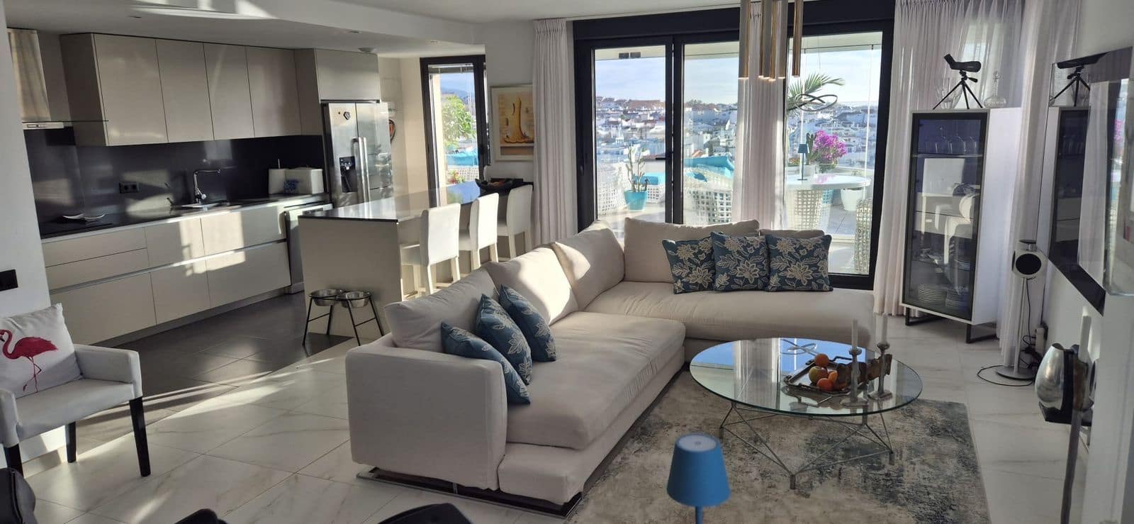 3 slaapkamer Penthouse te koop in Estepona met garage - € 1.350.000 (Ref: 10153499)