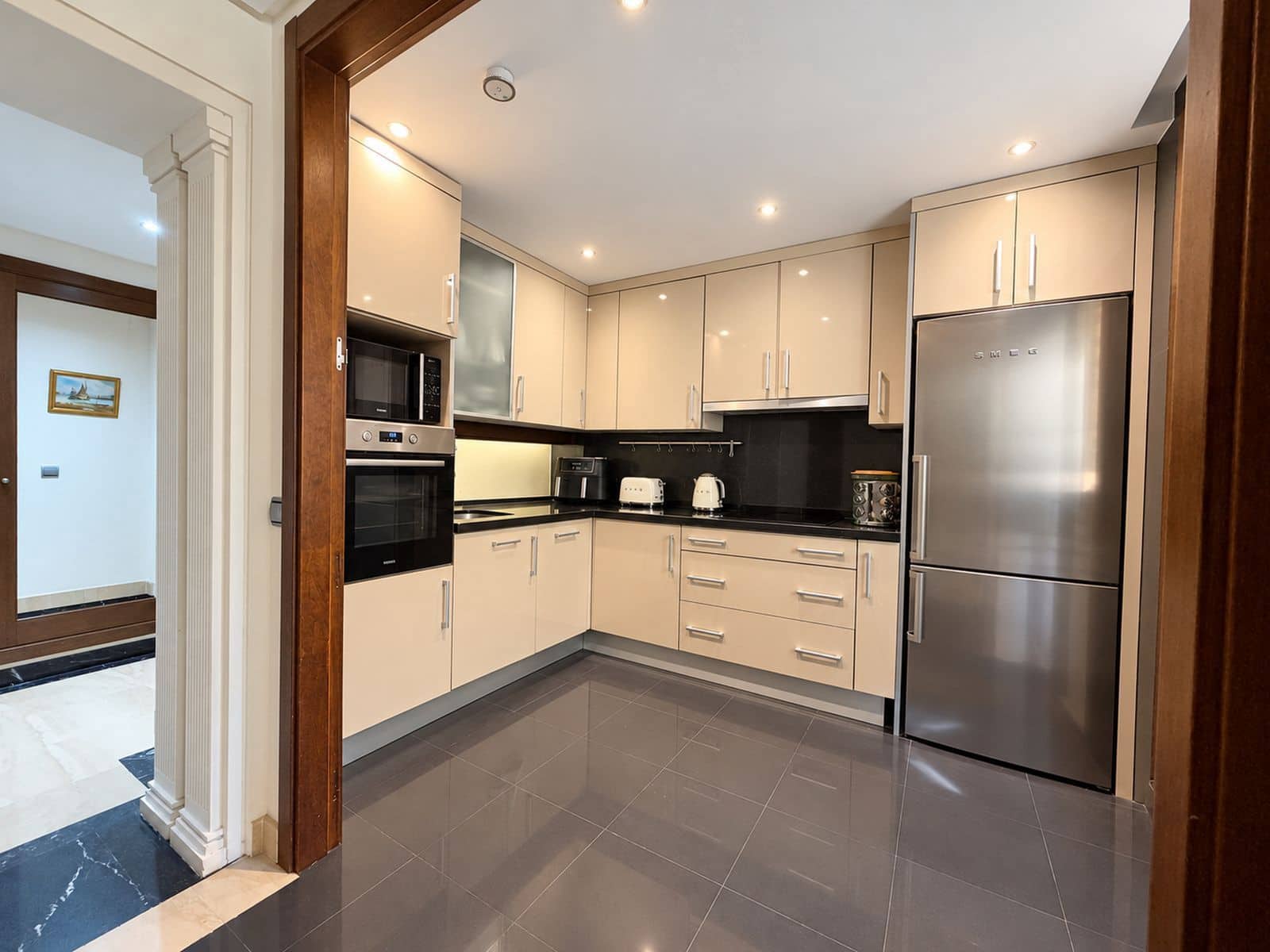 2 slaapkamer Appartement te koop in Estepona met zwembad garage - € 620.000 (Ref: 10153500)