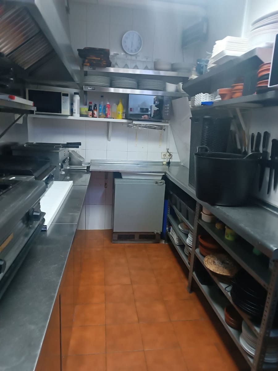 2 soverom Restaurant/Bar til salgs i Estepona - € 550 000 (Ref: 10153503)