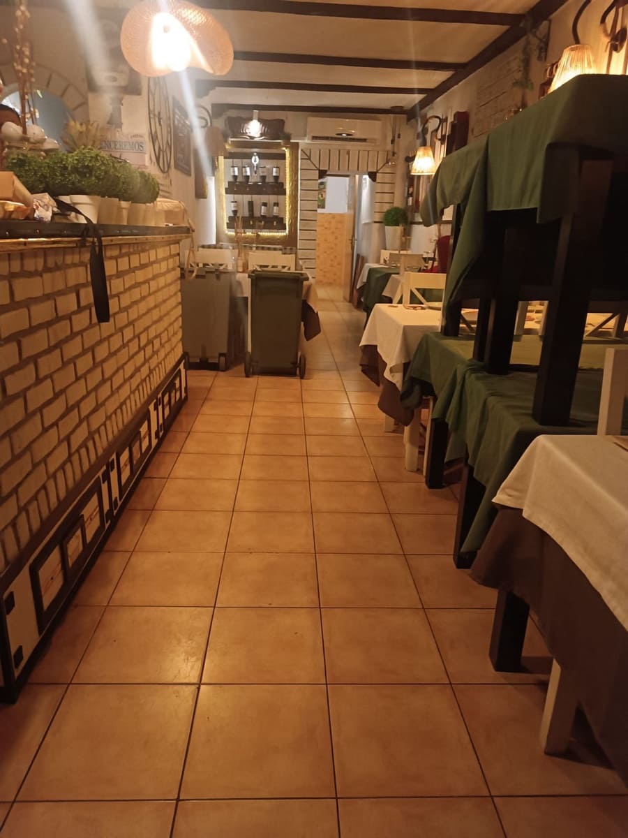 2 soverom Restaurant/Bar til salgs i Estepona - € 550 000 (Ref: 10153503)