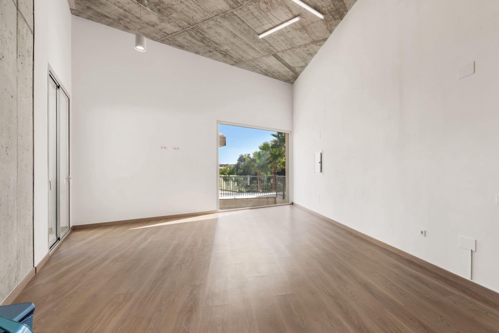 2 soverom Leilighet til salgs i Benalmadena med svømmebasseng garasje - € 665 000 (Ref: 10153504)