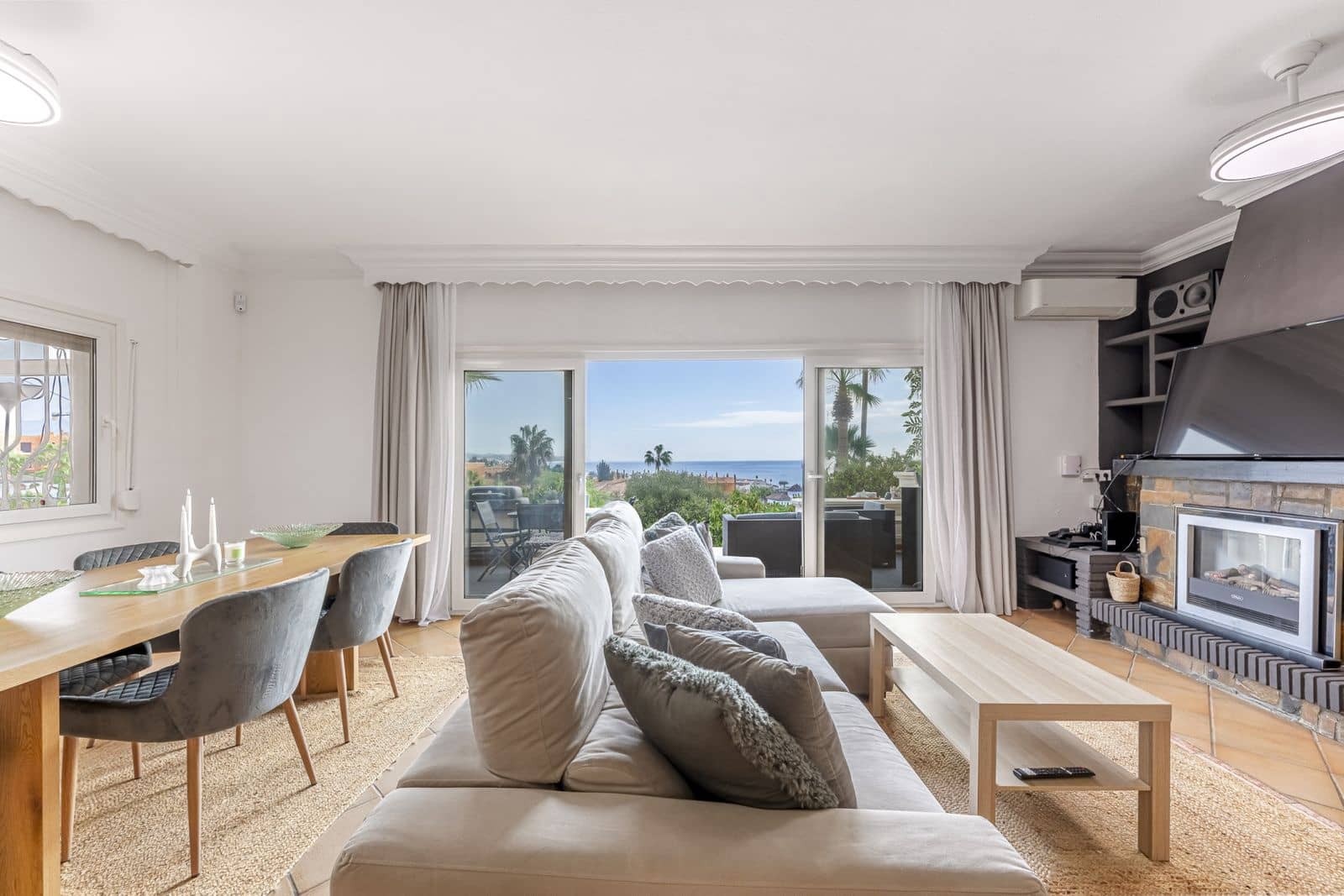 3 soverom Villa til salgs i Buenas Noches med garasje - € 1 495 000 (Ref: 10153507)