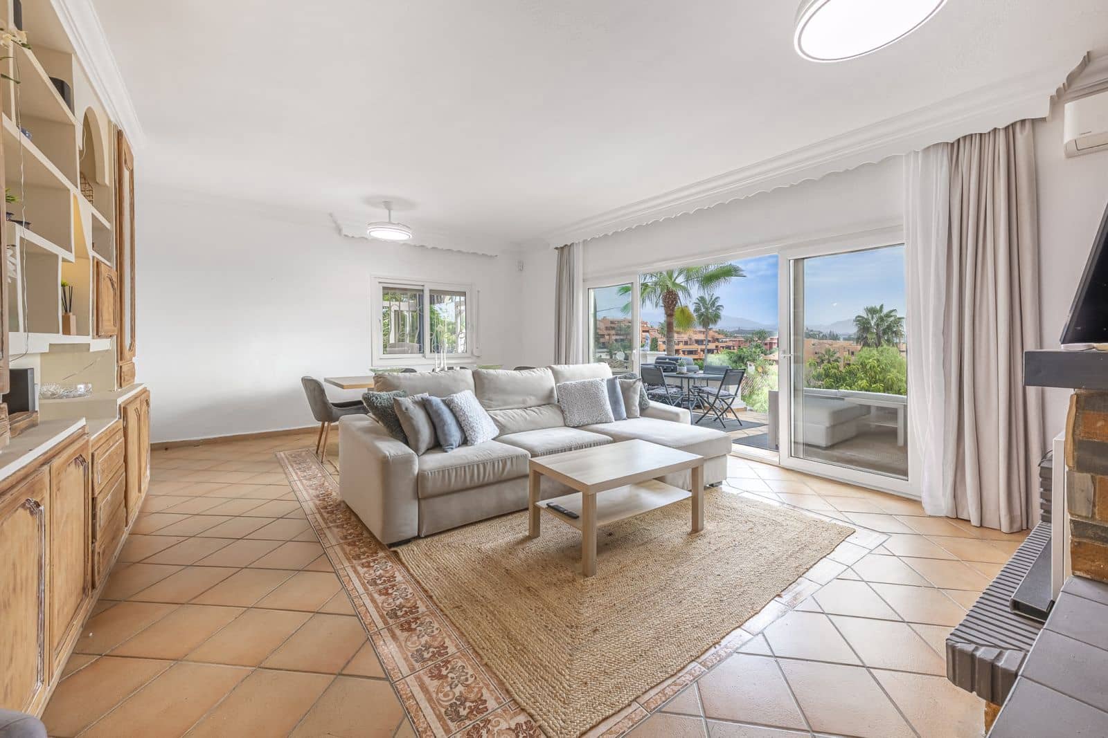 3 soverom Villa til salgs i Buenas Noches med garasje - € 1 495 000 (Ref: 10153507)
