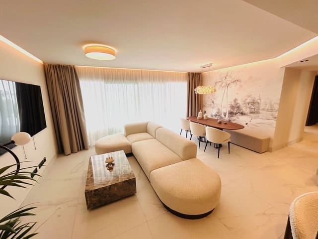 3 makuuhuone Huoneisto myytävänä paikassa San Pedro de Alcantara, Marbella mukana 
autotalli - 1 100 000 € (Ref: 10153511)