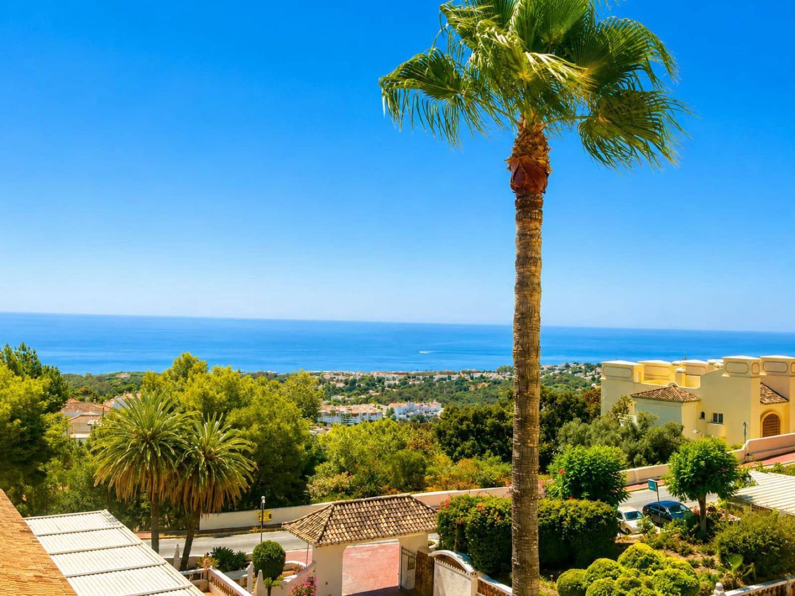 2 slaapkamer Penthouse te koop in Calahonda met zwembad - € 475.000 (Ref: 10153512)