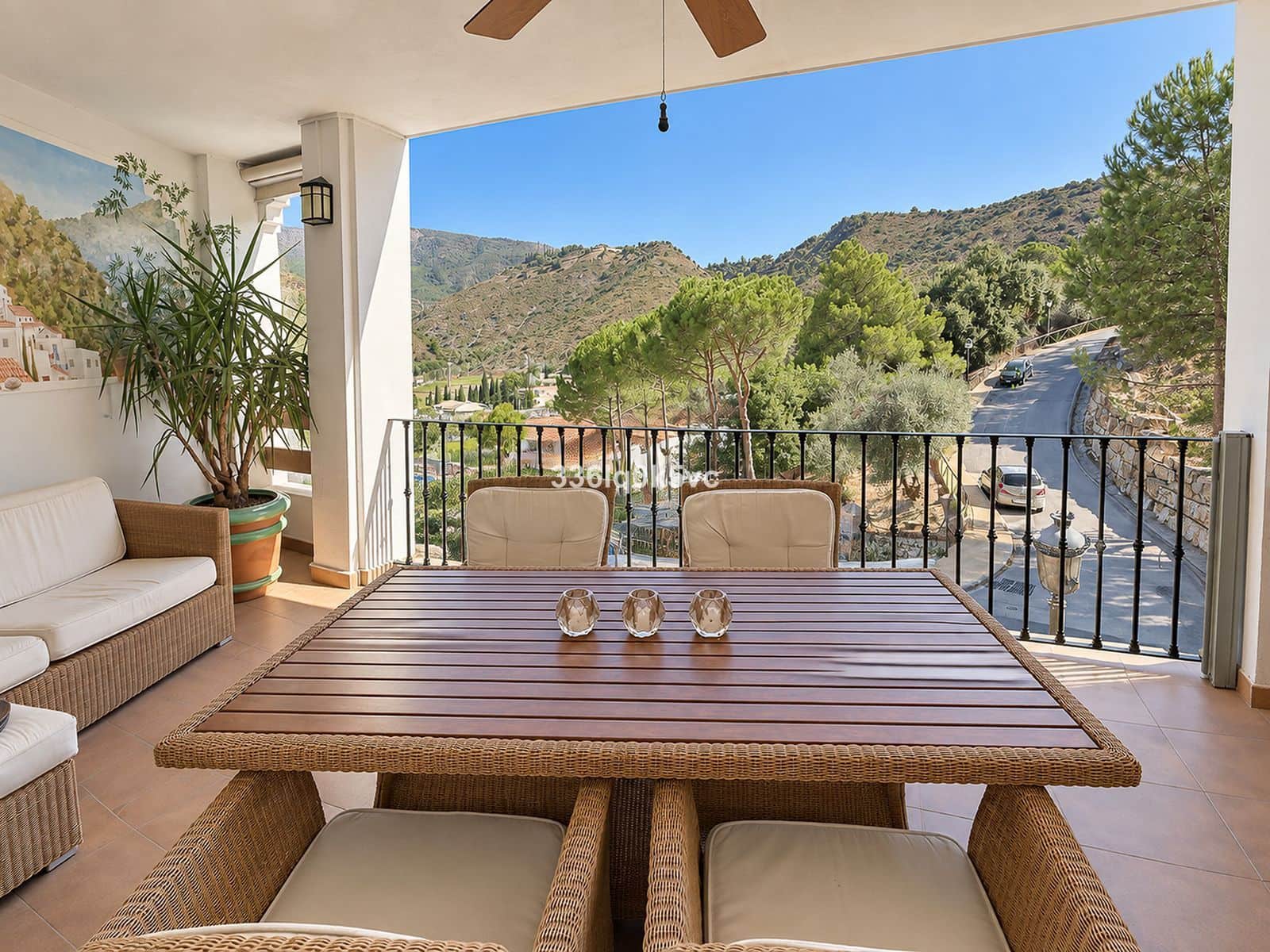 2 bedroom Apartment for sale in Benahavis with garage - € 350,000 (Ref: 10153520)