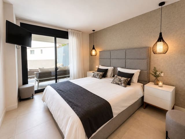 3 chambre Appartement à vendre à Selwo, Estepona avec piscine garage - 580 000 € (Ref: 10153526)
