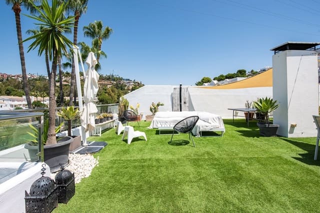Ático de 3 habitaciones en Benahavís en venta con piscina - 850.000 € (Ref: 10153532)